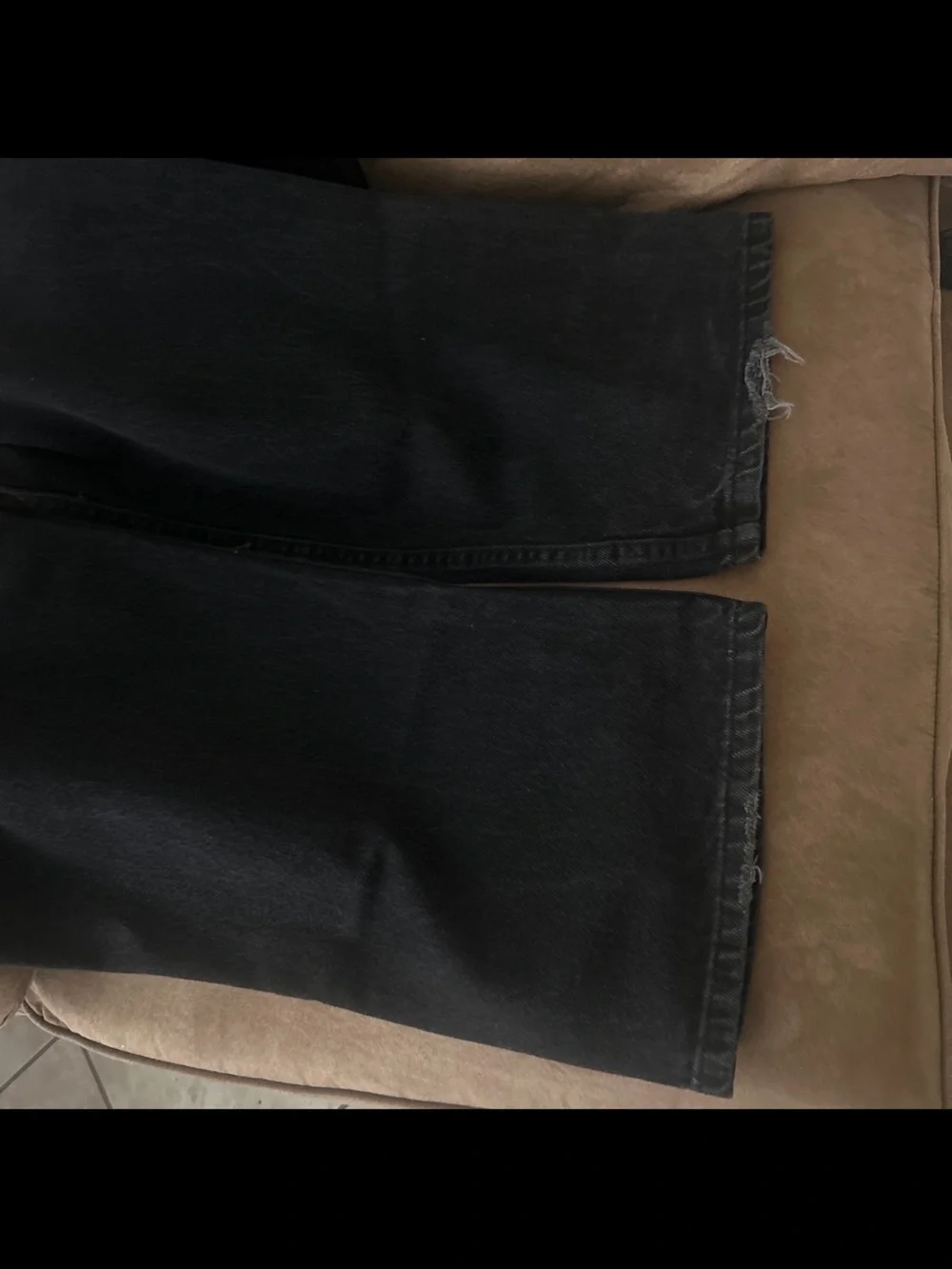 Men's VTG Arizona Loose Fit Denim Black Jeans With a Button Fly Sz 40/30